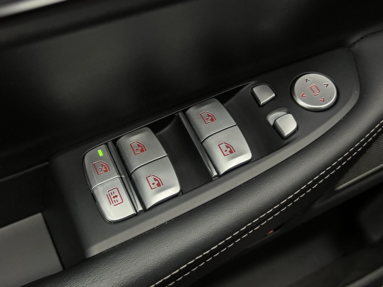 BMW Serie 7 745e - Foto 33