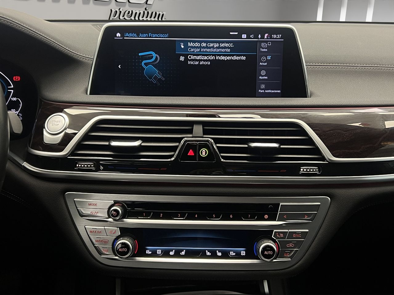 BMW Serie 7 745e - Foto 17