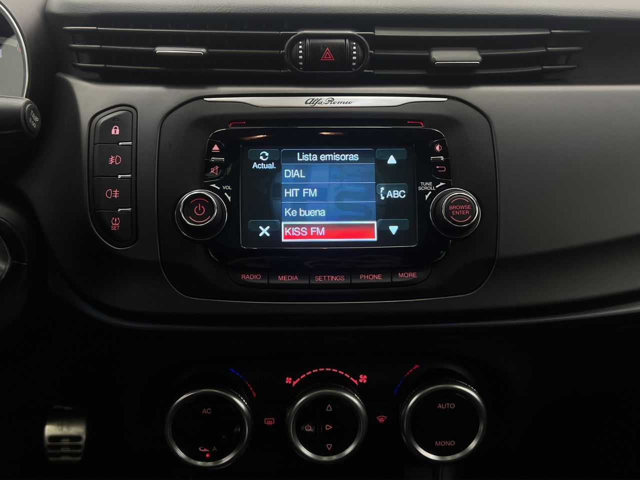 Alfa Romeo Giulietta 2.0 JTDm 150cv Distinctive - Foto 16