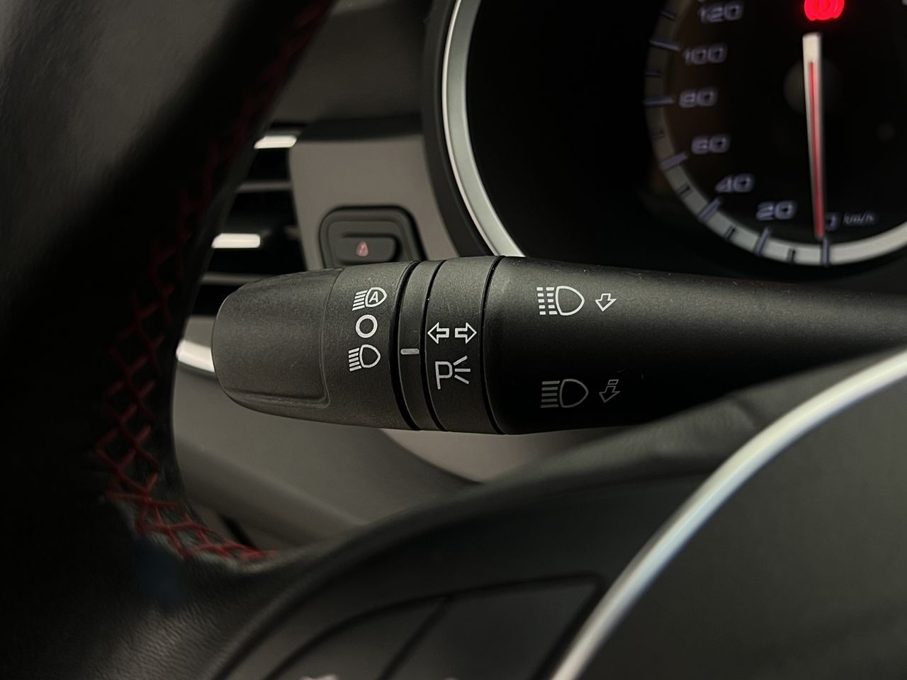 Alfa Romeo Giulietta 2.0 JTDm 150cv Distinctive - Foto 25