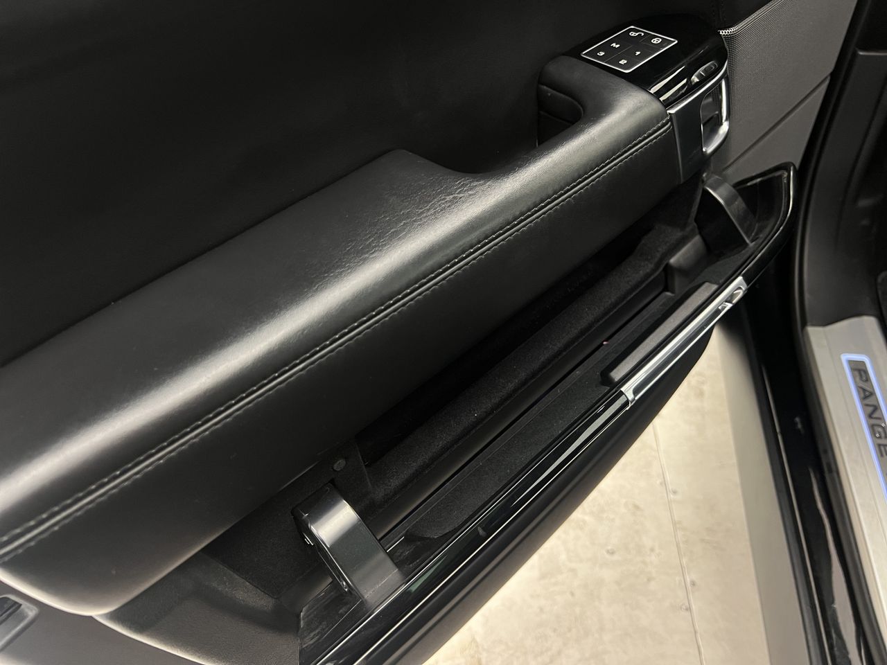 Land-Rover Range Rover Sport 3.0 SDV6 306cv Autobiography - Foto 38