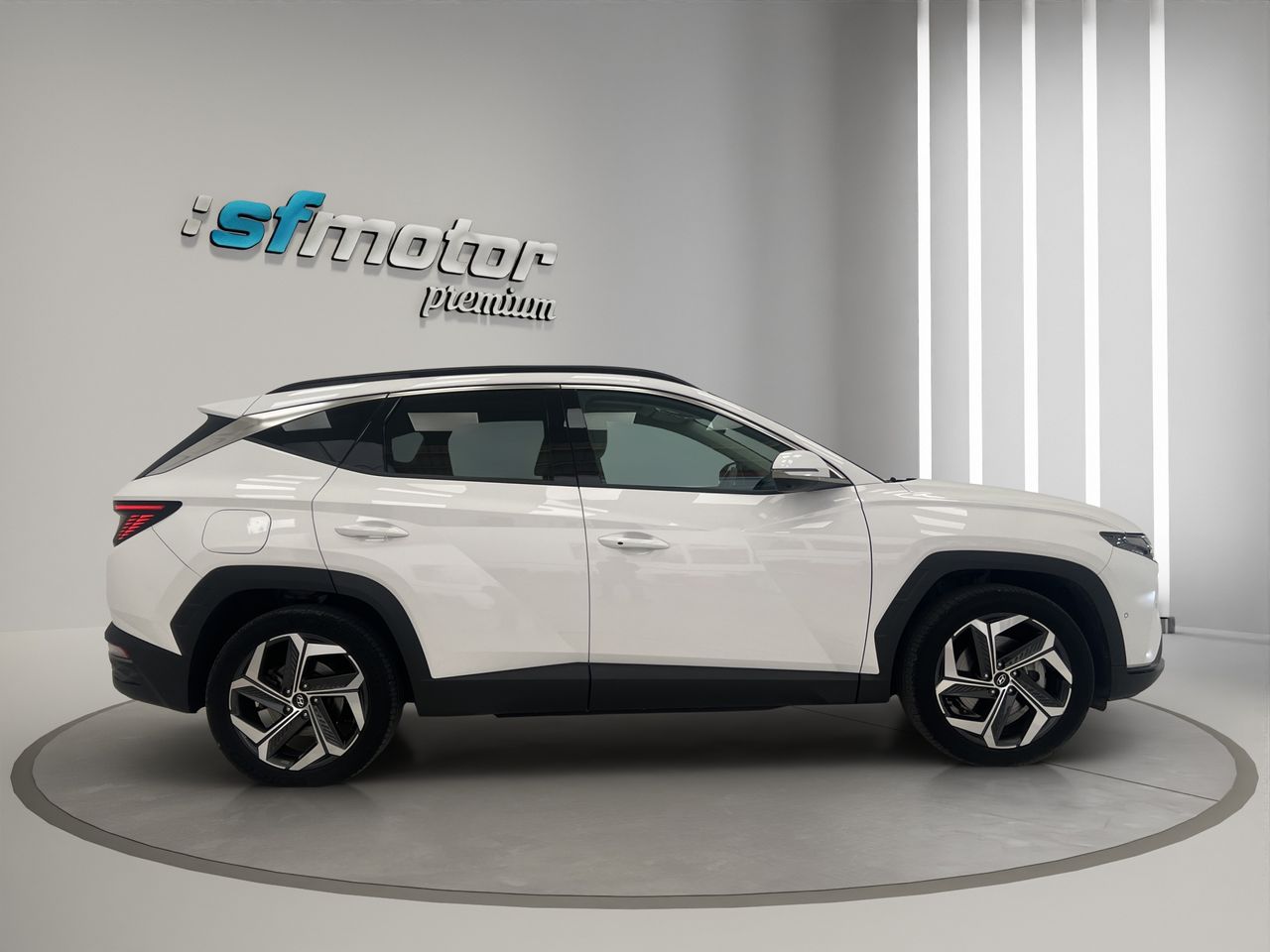 Hyundai Tucson 1.6 TGDI PHEV 195kW Style Auto 4x4 - Foto 8