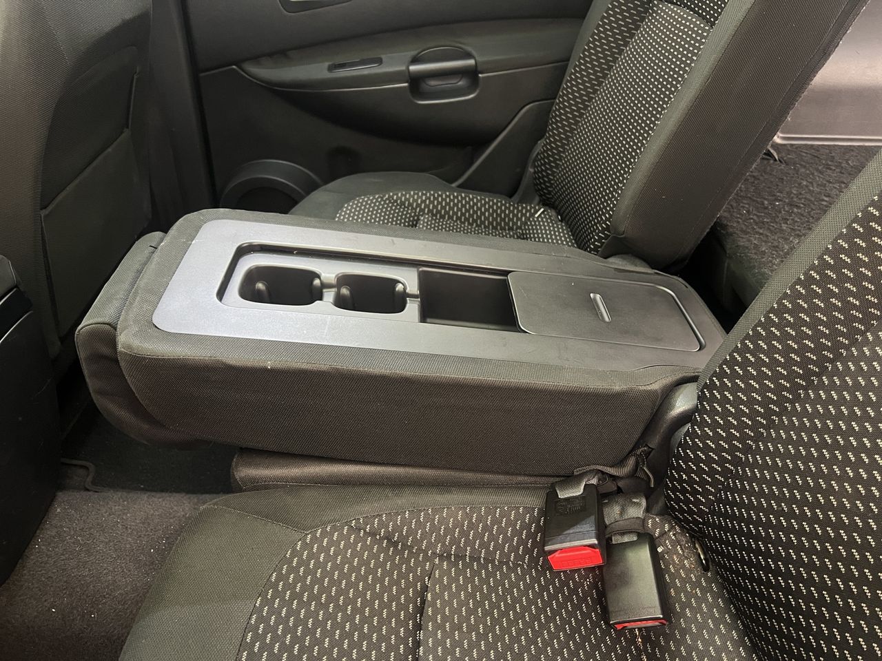 Nissan Qashqai 2.0 dCi TEKNA SPORT 18