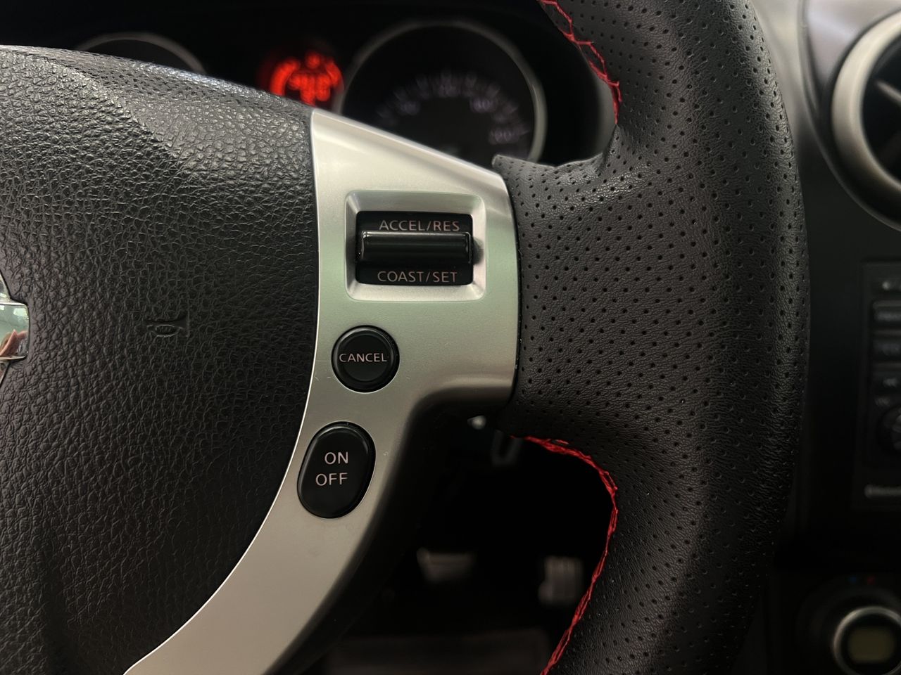 Nissan Qashqai 2.0 dCi TEKNA SPORT 18