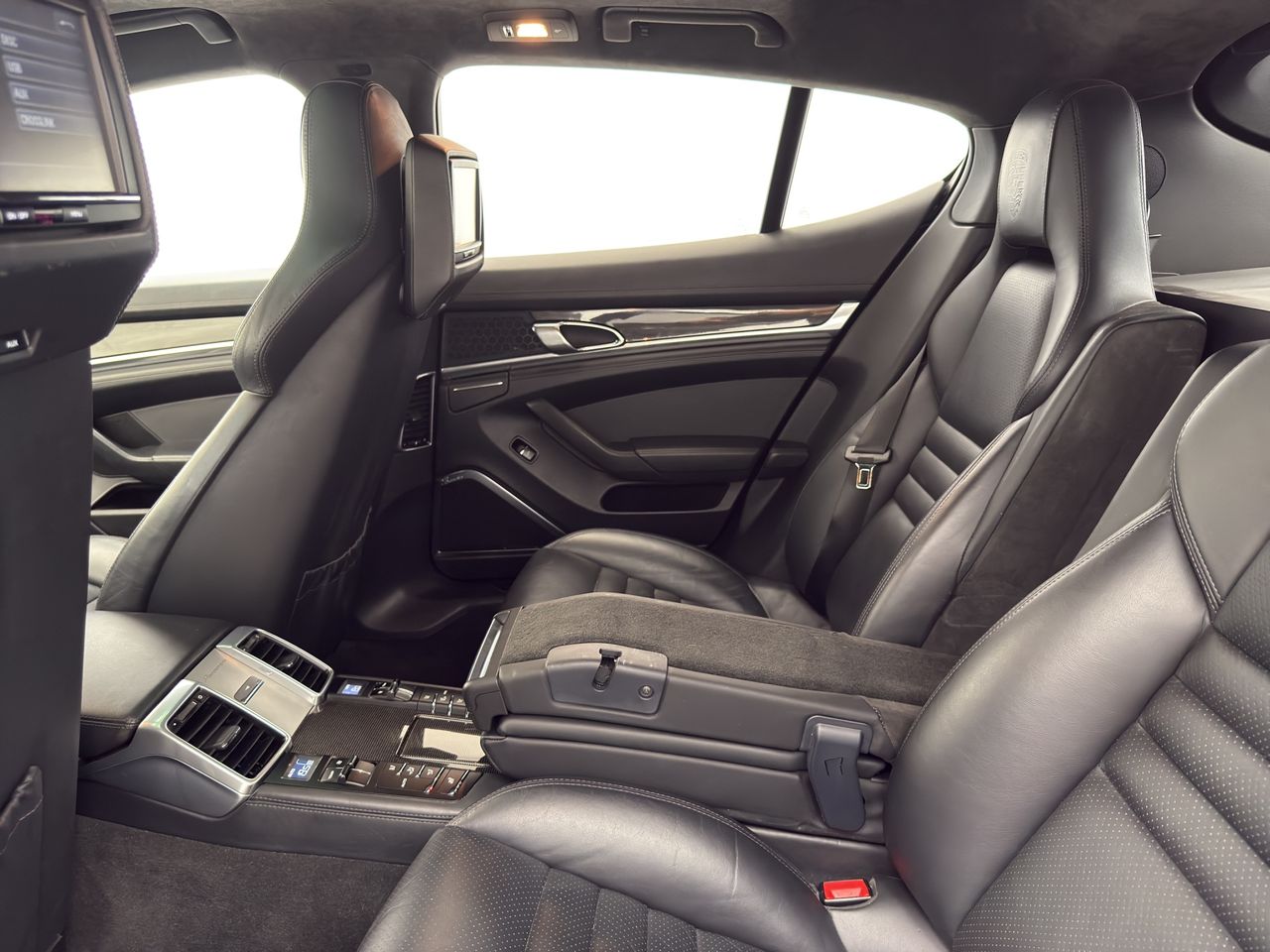 Porsche Panamera Turbo - Foto 41