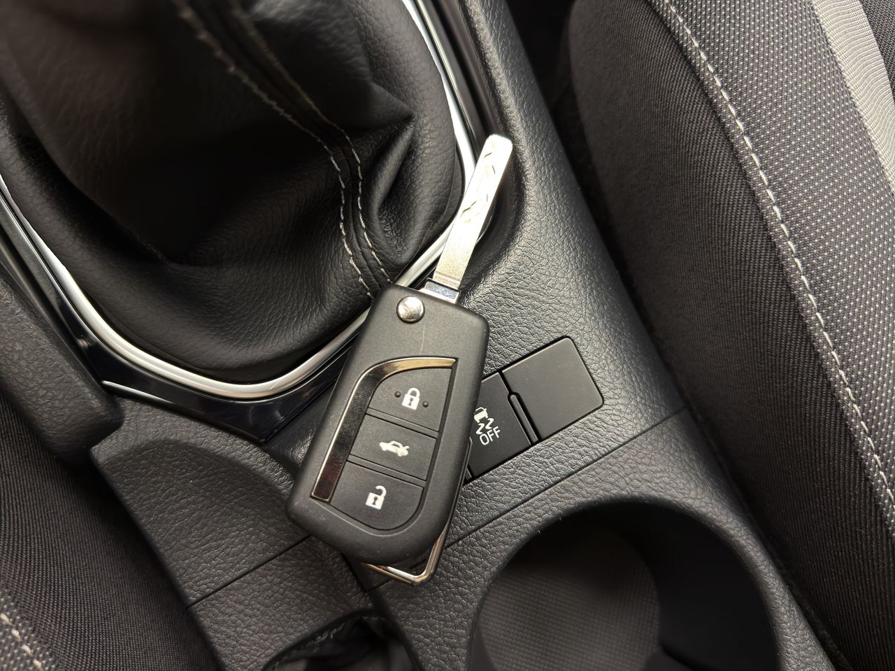 Toyota Auris 1.6 TOURING SPORTS 130CV - Foto 24