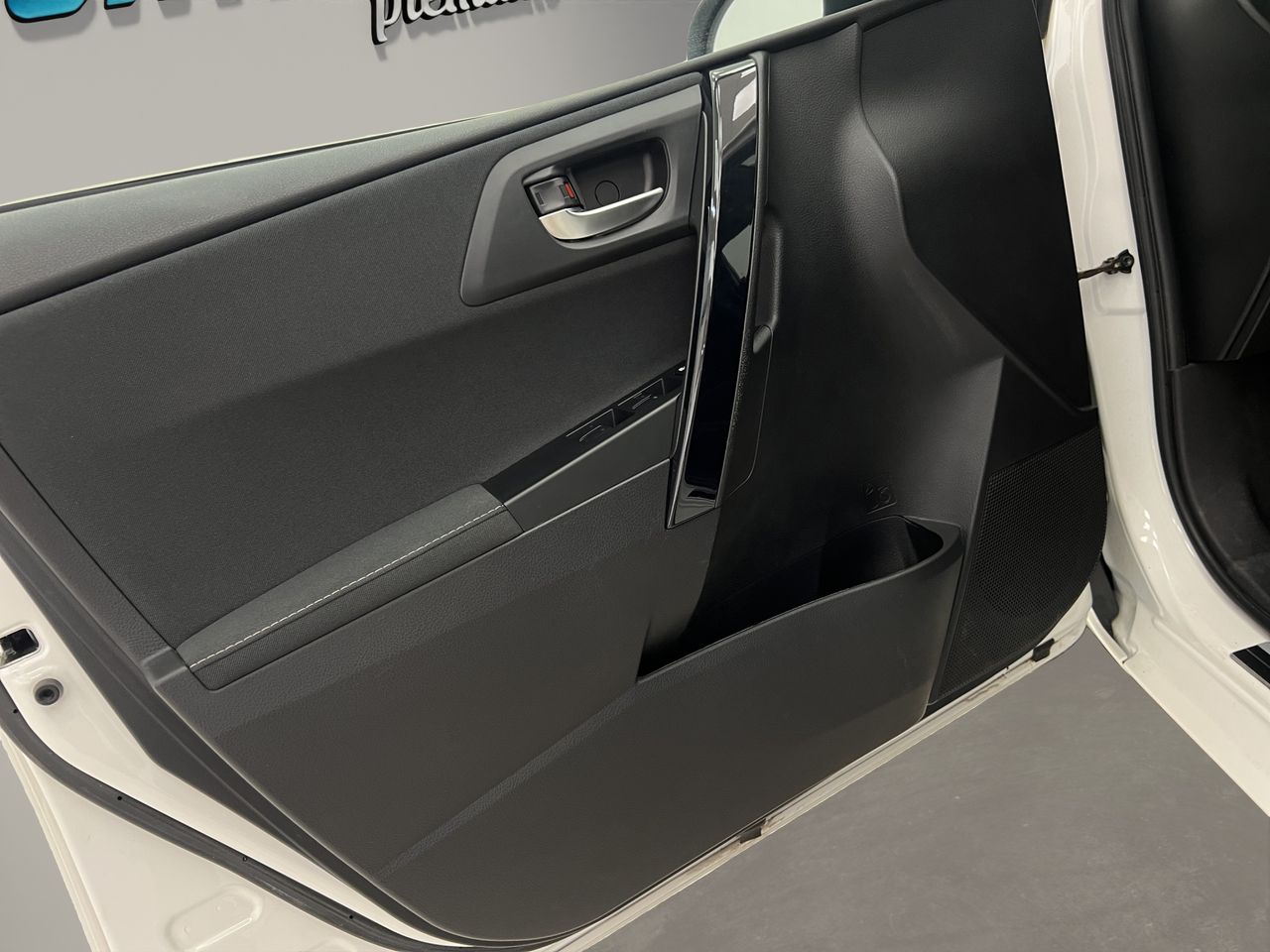 Toyota Auris 1.8 140H Hybrid Feel! Edition - Foto 13