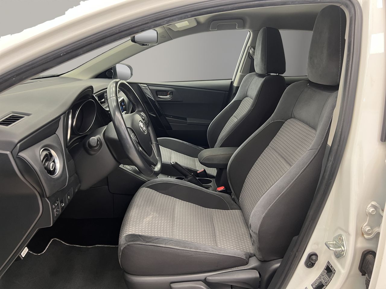 Toyota Auris 1.8 140H Hybrid Feel! Edition - Foto 10