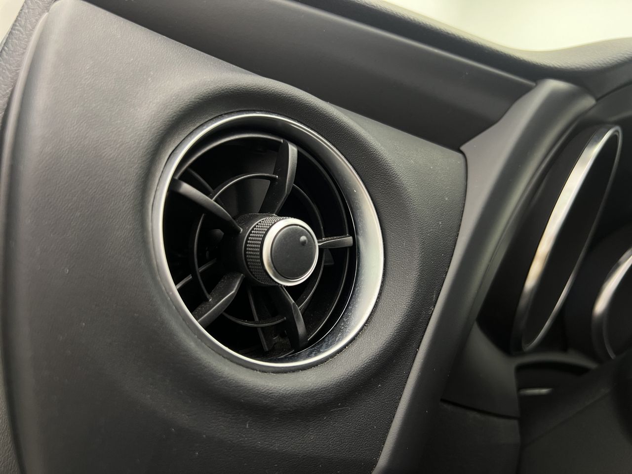 Toyota Auris 1.8 140H Hybrid Feel! Edition - Foto 27