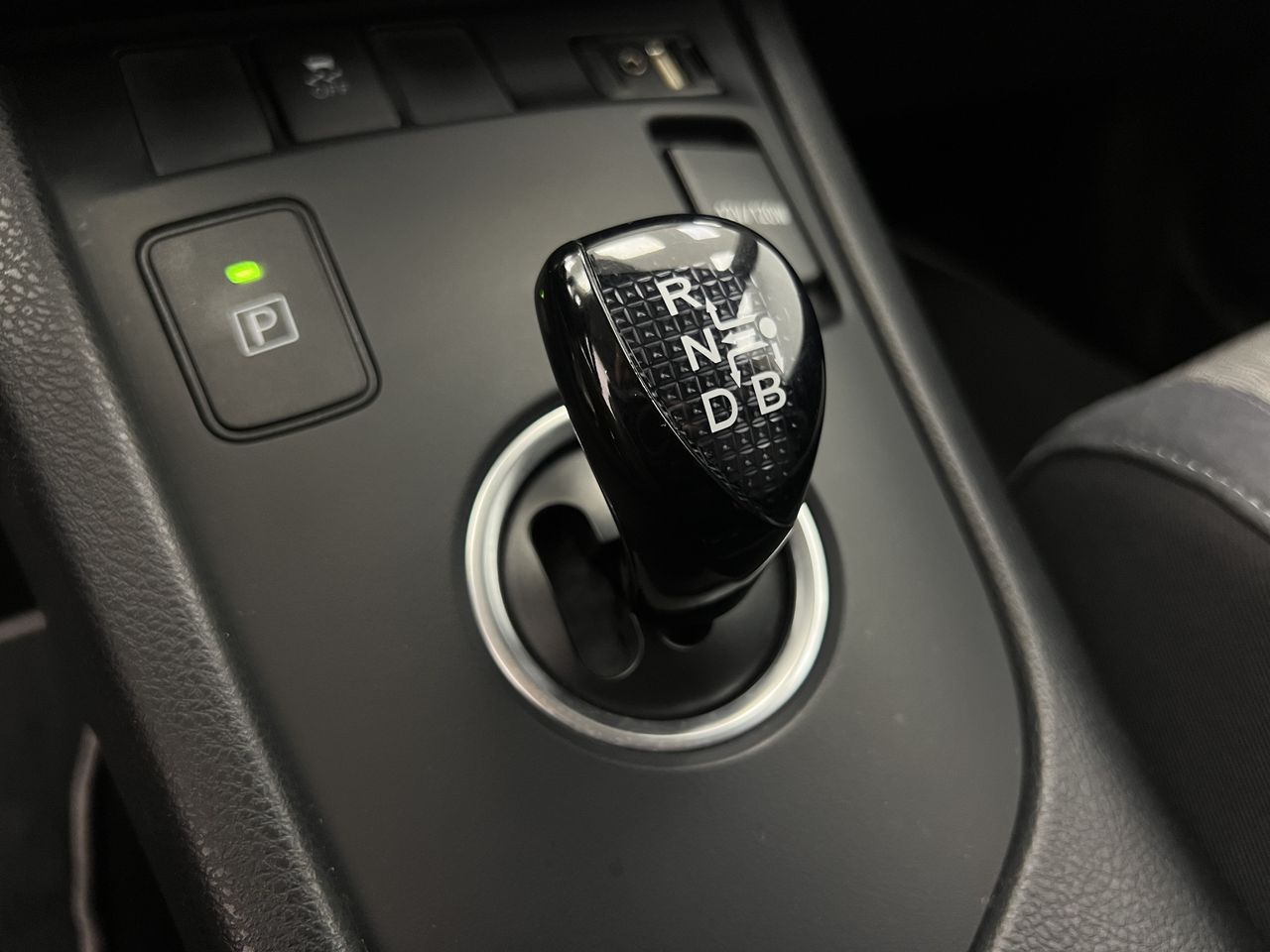 Toyota Auris 1.8 140H Hybrid Feel! Edition - Foto 31