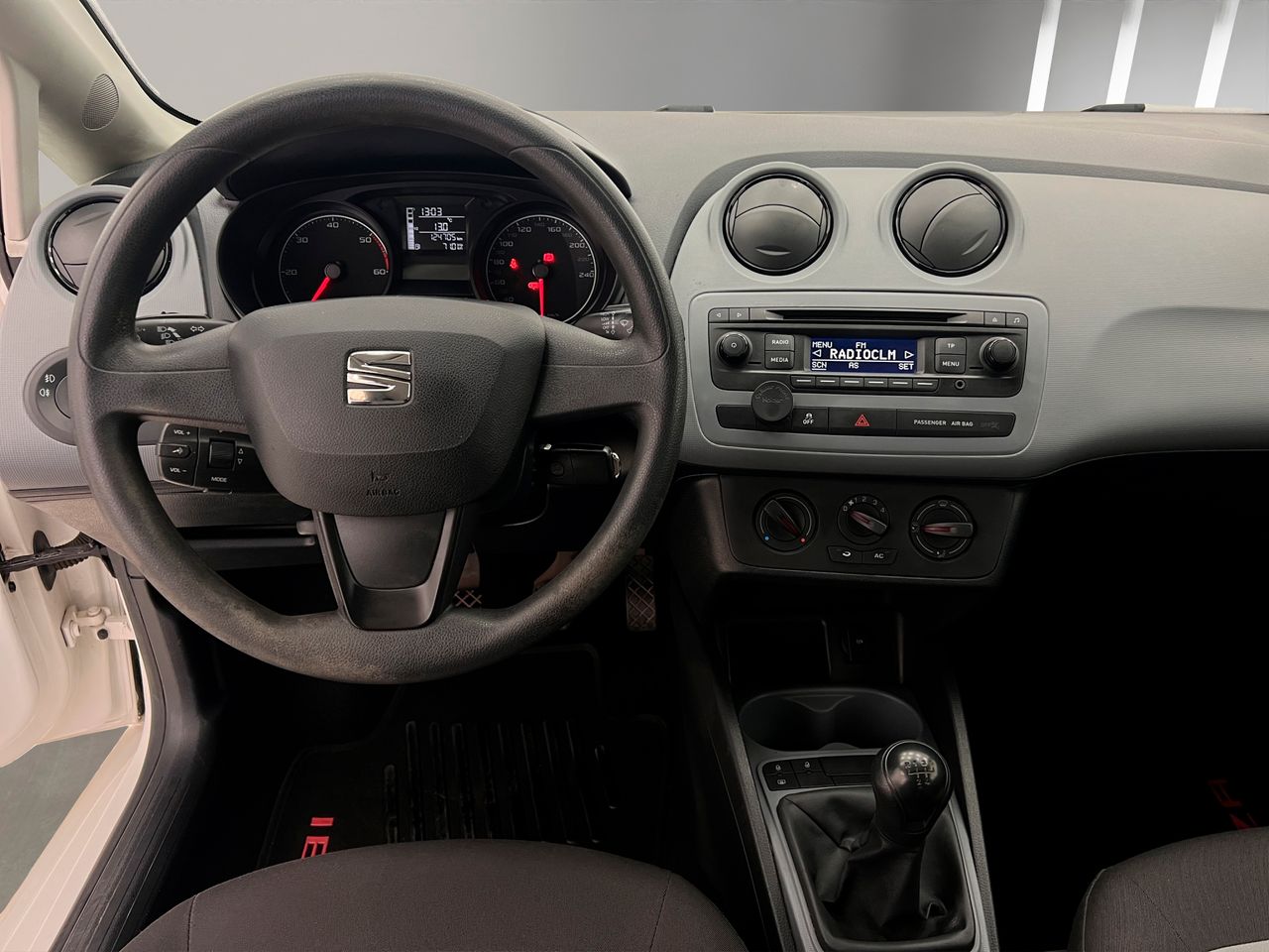 Seat Ibiza ST 1.2 TDI 75cv Reference - Foto 15