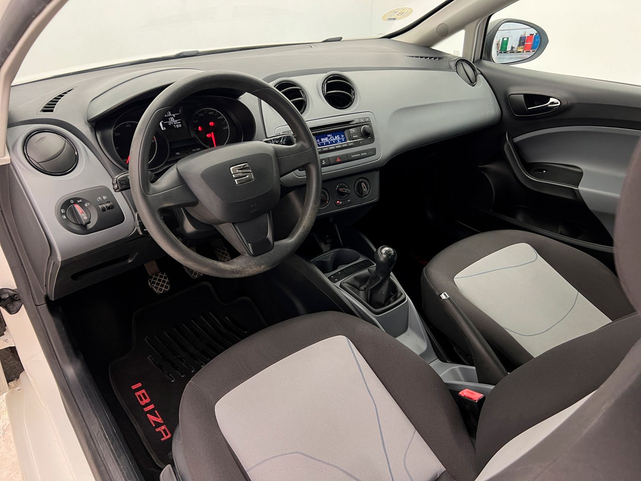 Seat Ibiza ST 1.2 TDI 75cv Reference - Foto 33