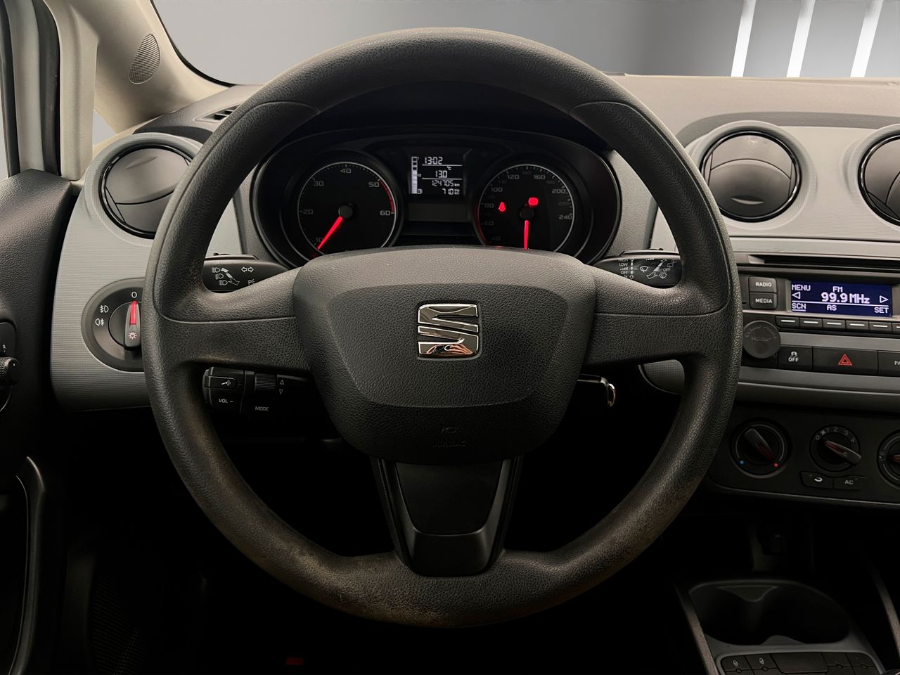 Seat Ibiza ST 1.2 TDI 75cv Reference - Foto 11