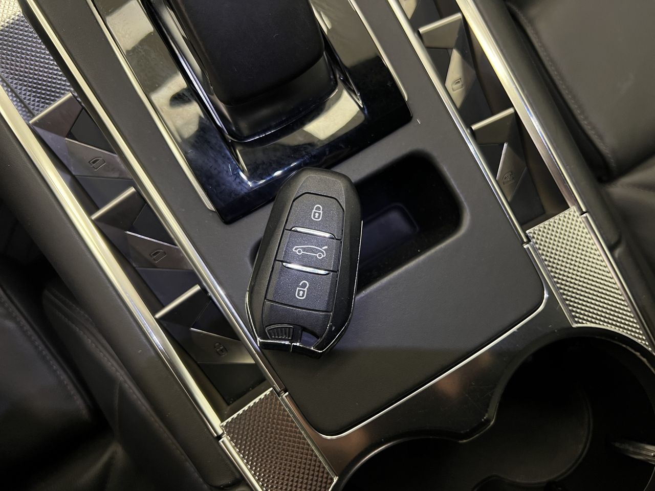 DS DS 7 Crossback 1.6 E-Tense 225 Auto Rivoli TODOTERRENO - Foto 24