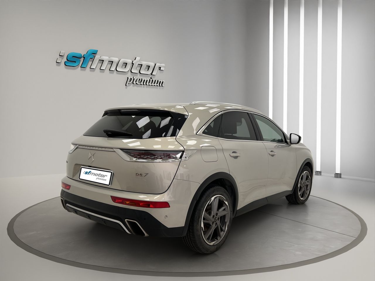 DS DS 7 Crossback 1.6 E-Tense 225 Auto Rivoli TODOTERRENO - Foto 7