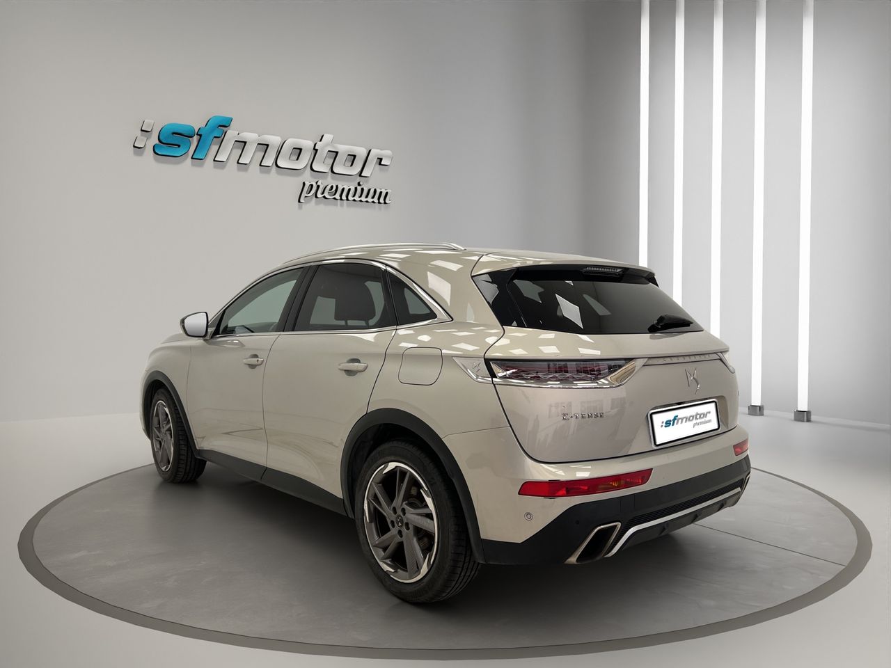 DS DS 7 Crossback 1.6 E-Tense 225 Auto Rivoli TODOTERRENO - Foto 5