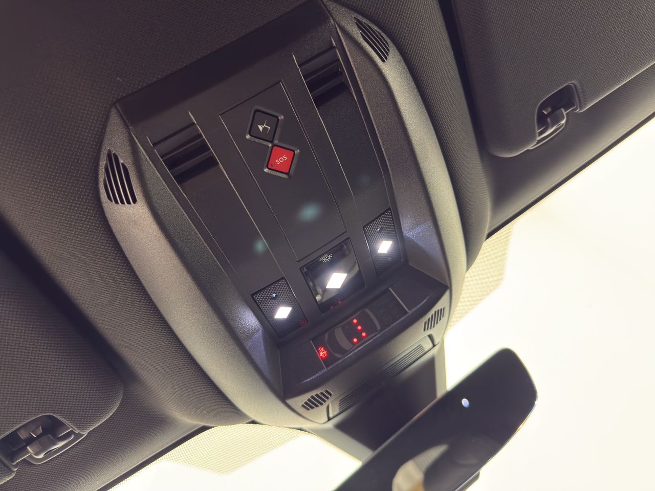 DS DS 7 Crossback 1.6 E-Tense 225 Auto Rivoli TODOTERRENO - Foto 50