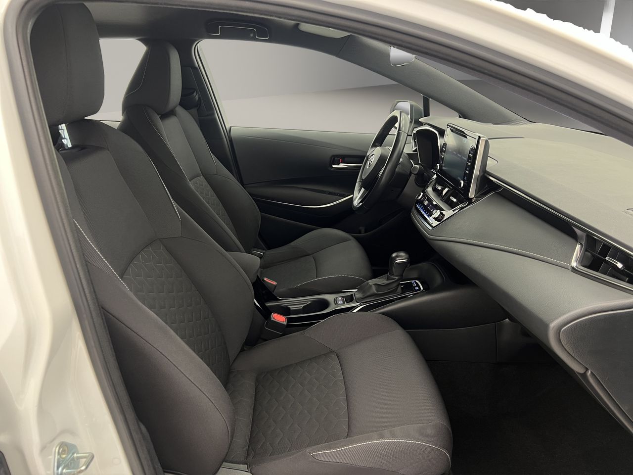 Toyota Corolla 1.8 125H ACTIVE TECH E-CVT - Foto 19