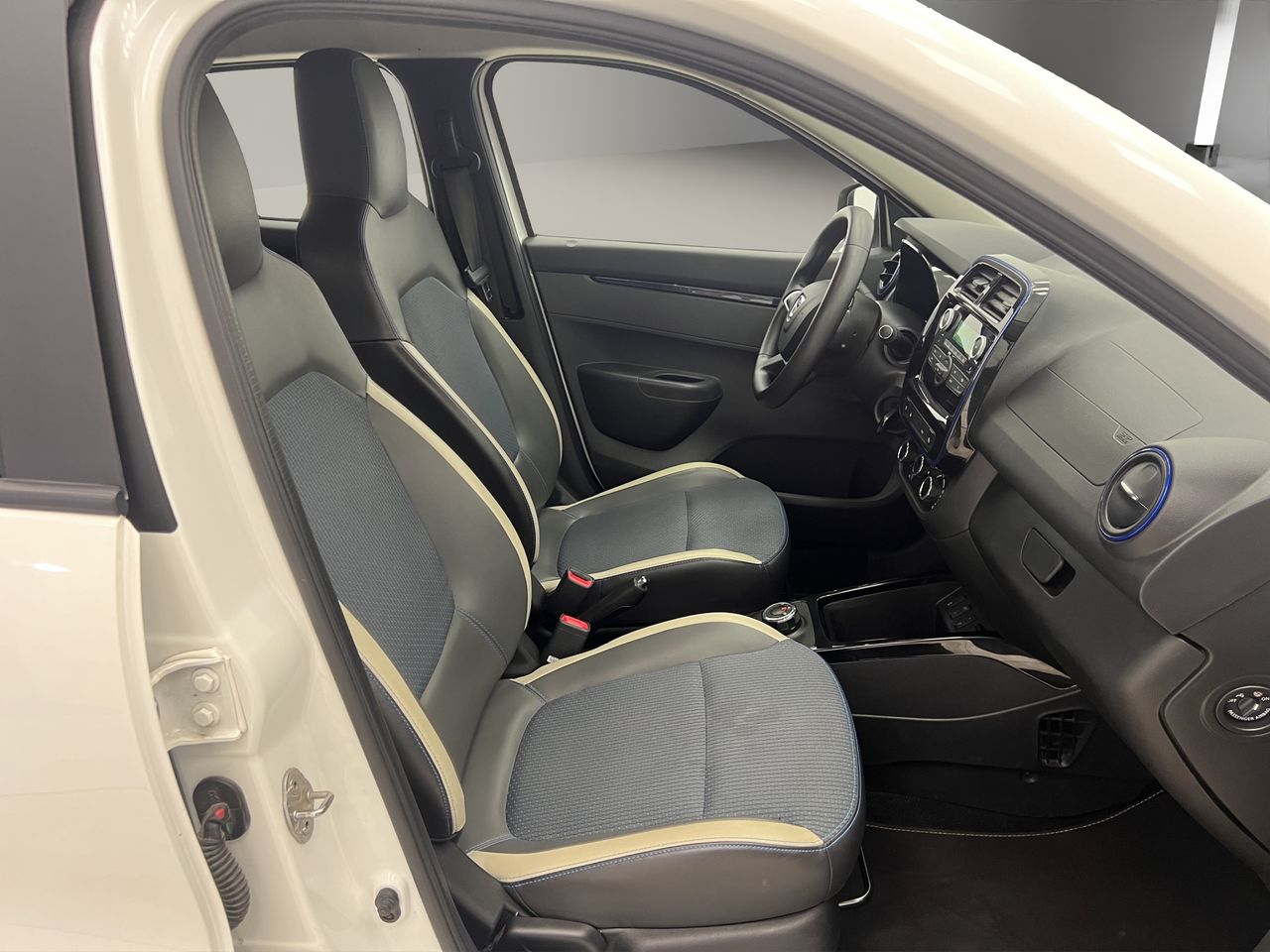 Dacia Spring BEV 27KWH 33KW CONFORT - Foto 19