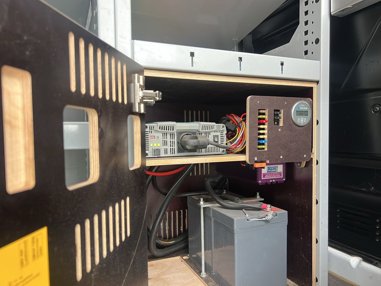 Ford Transit FORD TRANSIT 350M 2.0TD 130PK 96KW M6 TREND 4D - Foto 28