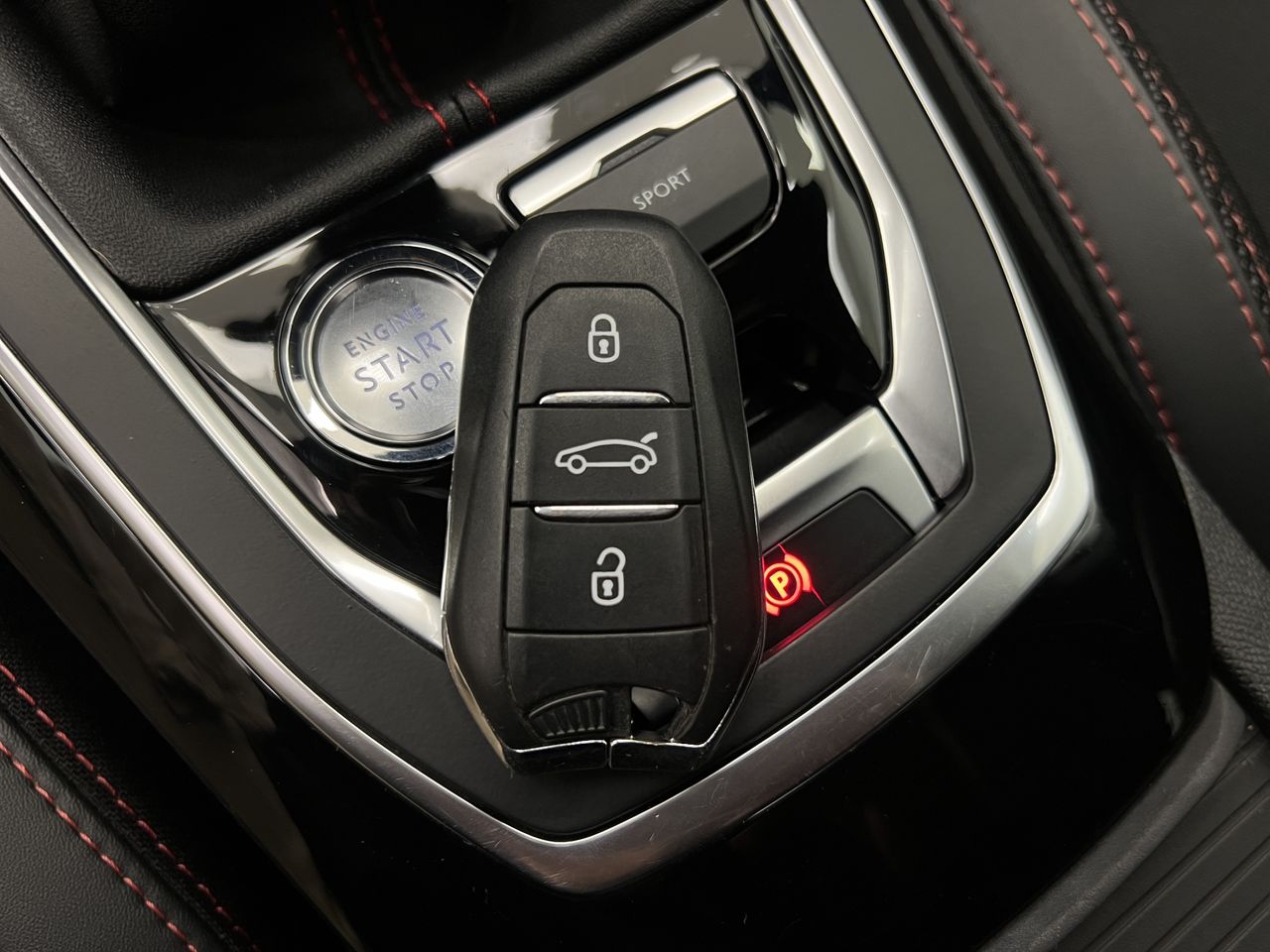 Peugeot 308 5P GT BlueHDi 130 S&S 5D - Foto 24