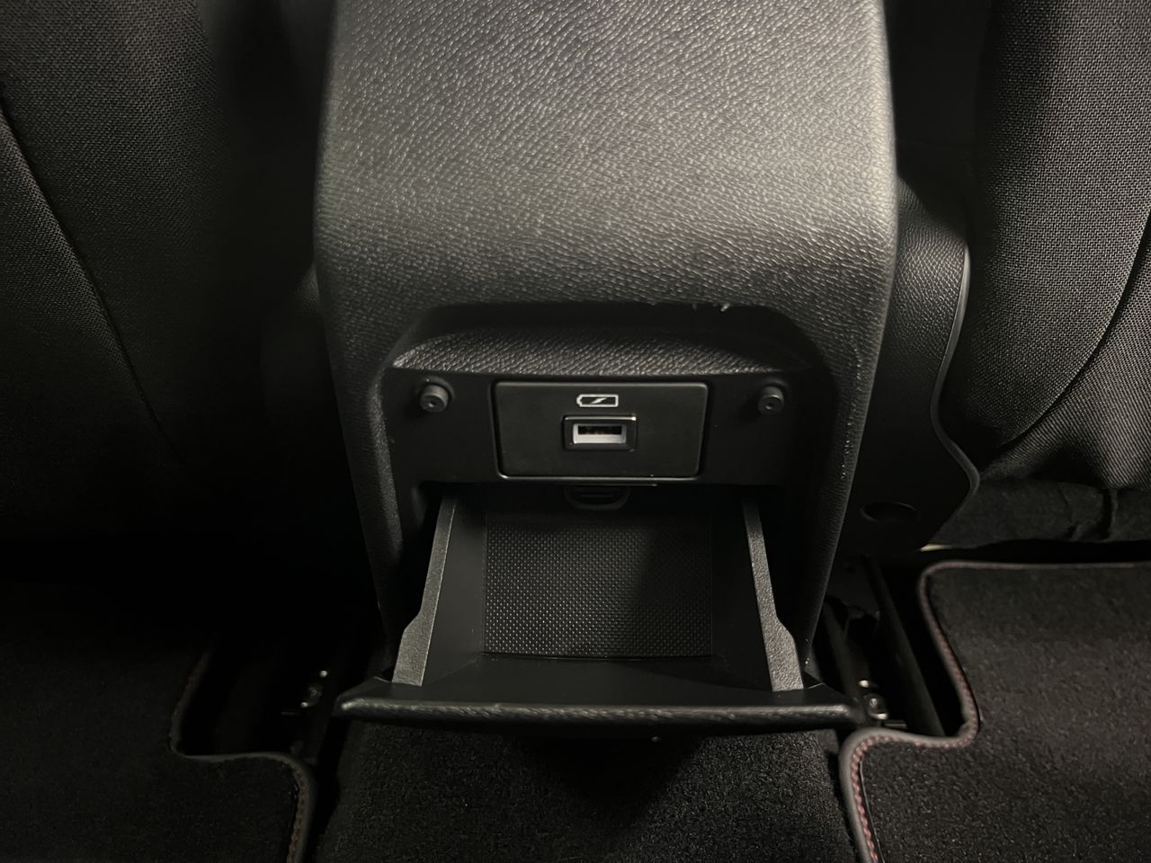 Peugeot 308 5P GT BlueHDi 130 S&S 5D - Foto 36