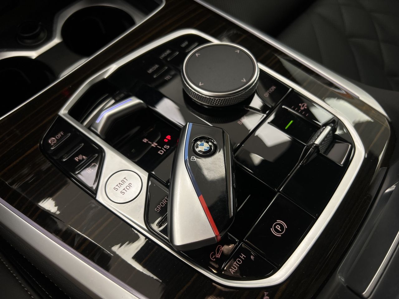 BMW X5 xDrive50e - Foto 25