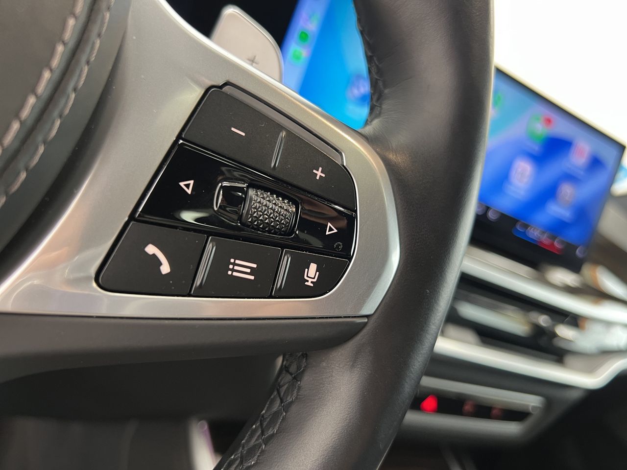 BMW X5 xDrive50e - Foto 29