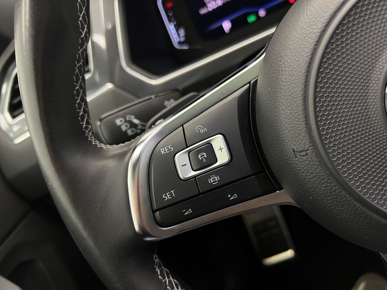 Volkswagen Tiguan ALLSPACE SPORT 2.0 TDI 150CV DSG 4 MOTION  7PLAZAS - Foto 28