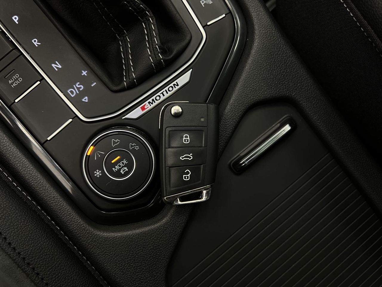 Volkswagen Tiguan ALLSPACE SPORT 2.0 TDI 150CV DSG 4 MOTION  7PLAZAS - Foto 23