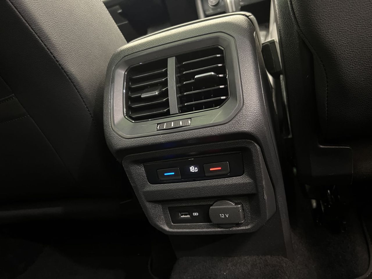 Volkswagen Tiguan ALLSPACE SPORT 2.0 TDI 150CV DSG 4 MOTION  7PLAZAS - Foto 39