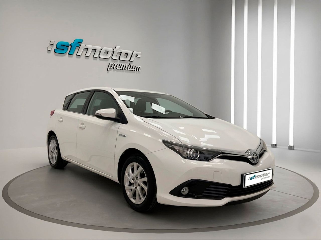 Toyota Auris 1.8 140H Active (Bus. P.) Touring Sports - Foto 9