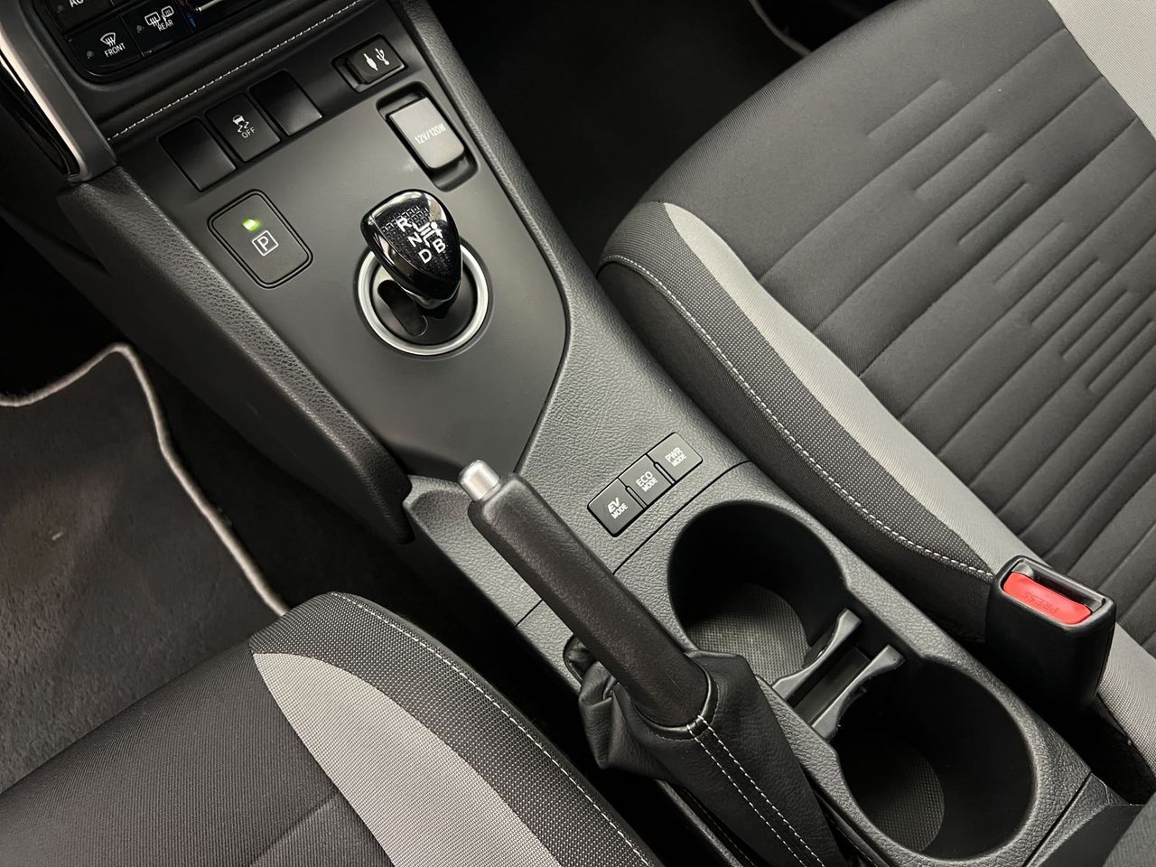 Toyota Auris 1.8 140H Active (Bus. P.) Touring Sports - Foto 30