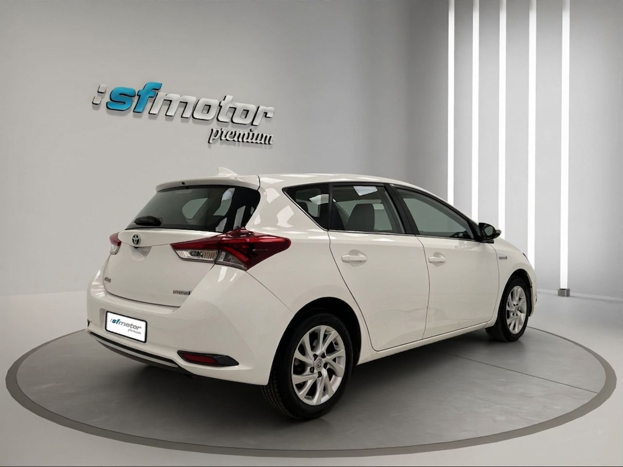 Toyota Auris 1.8 140H Active (Bus. P.) Touring Sports - Foto 7
