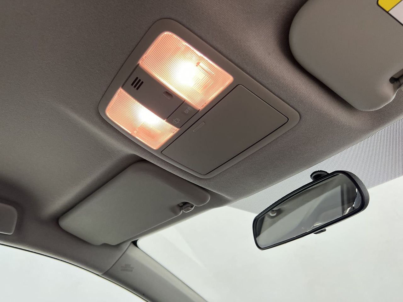 Toyota Auris 1.8 140H Active (Bus. P.) Touring Sports - Foto 39