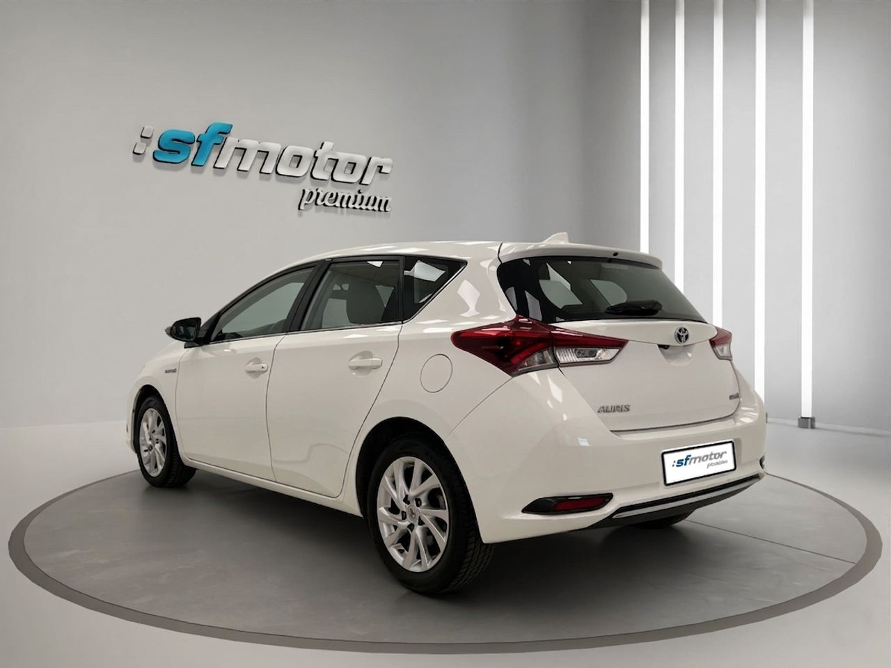 Toyota Auris 1.8 140H Active (Bus. P.) Touring Sports - Foto 5