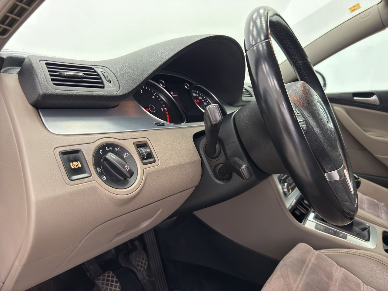 Volkswagen Passat Variant 2.0 TDI 140 DSG Highline BM Tech - Foto 26