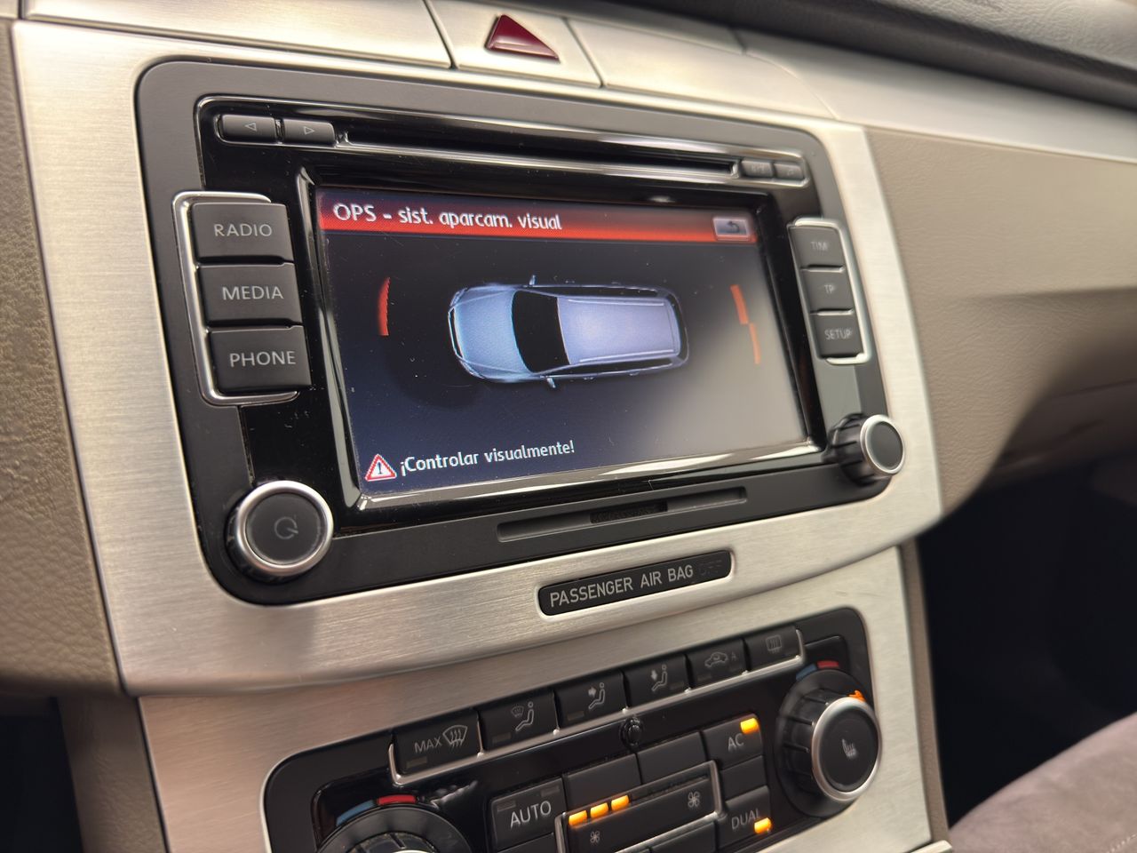 Volkswagen Passat Variant 2.0 TDI 140 DSG Highline BM Tech - Foto 29