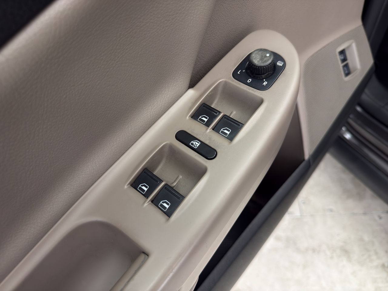 Volkswagen Passat Variant 2.0 TDI 140 DSG Highline BM Tech - Foto 25