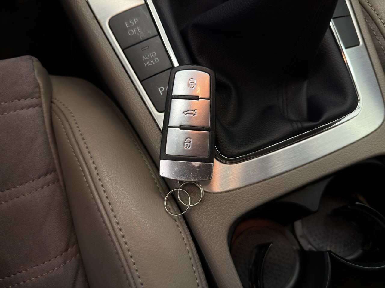 Volkswagen Passat Variant 2.0 TDI 140 DSG Highline BM Tech - Foto 24