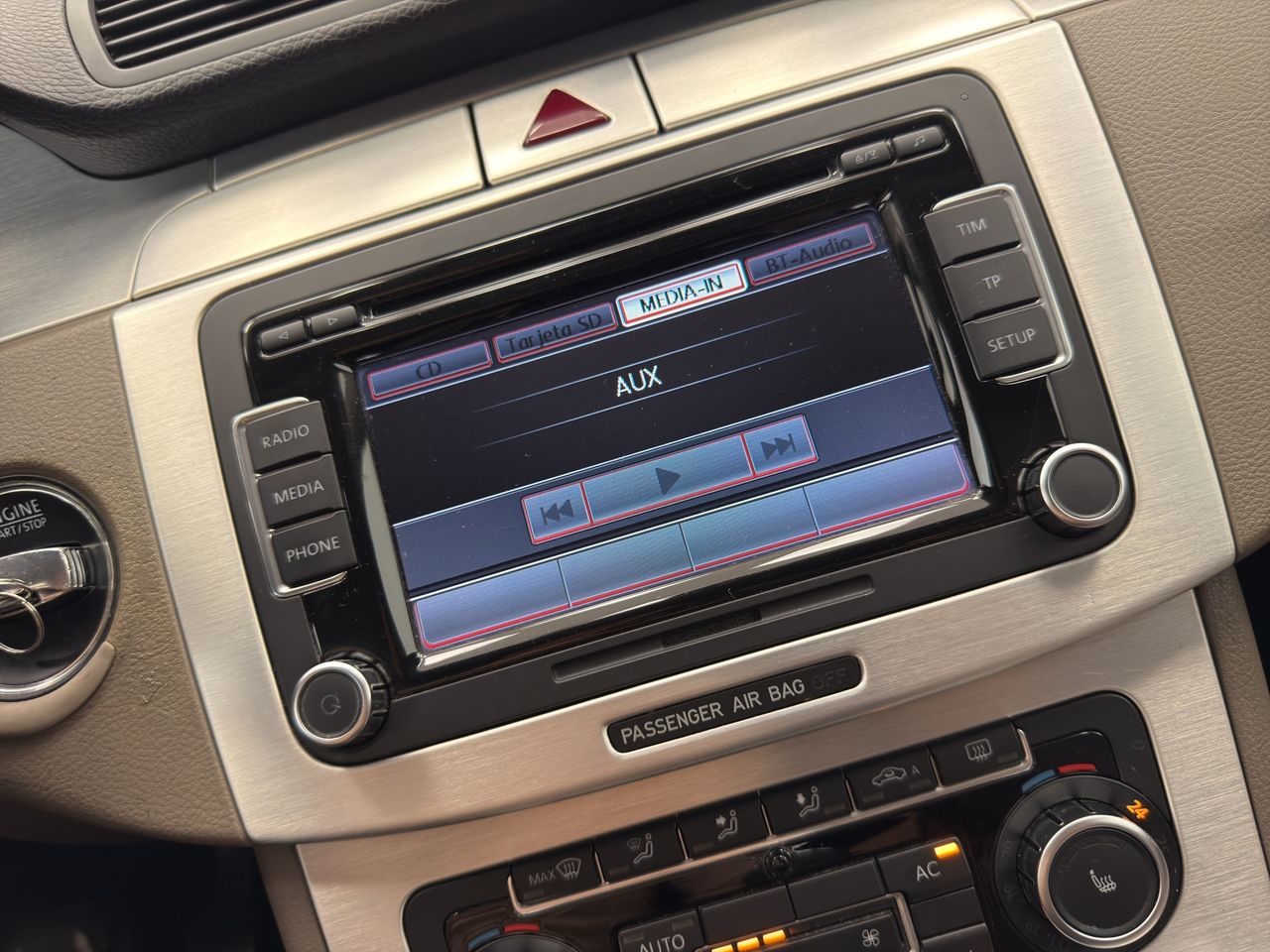 Volkswagen Passat Variant 2.0 TDI 140 DSG Highline BM Tech - Foto 30