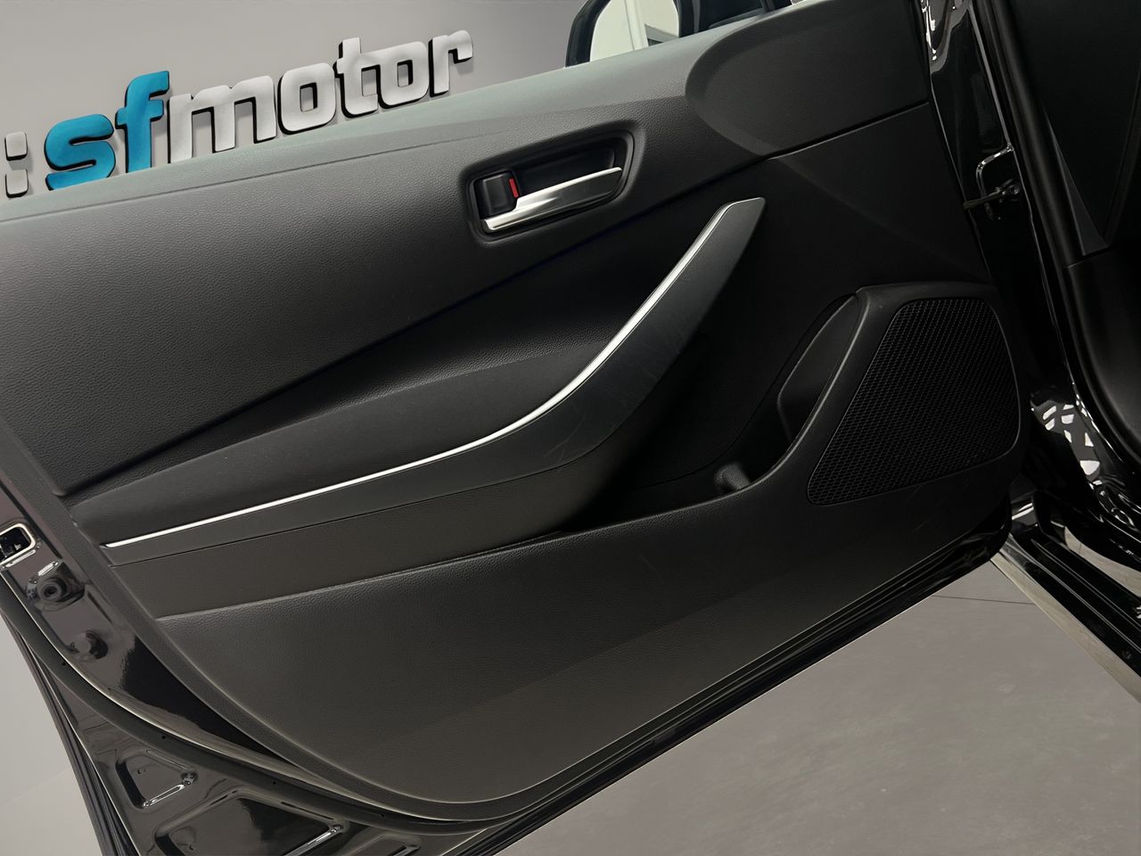 Toyota Corolla 1.8 125H STYLE E-CVT SEDAN - Foto 13