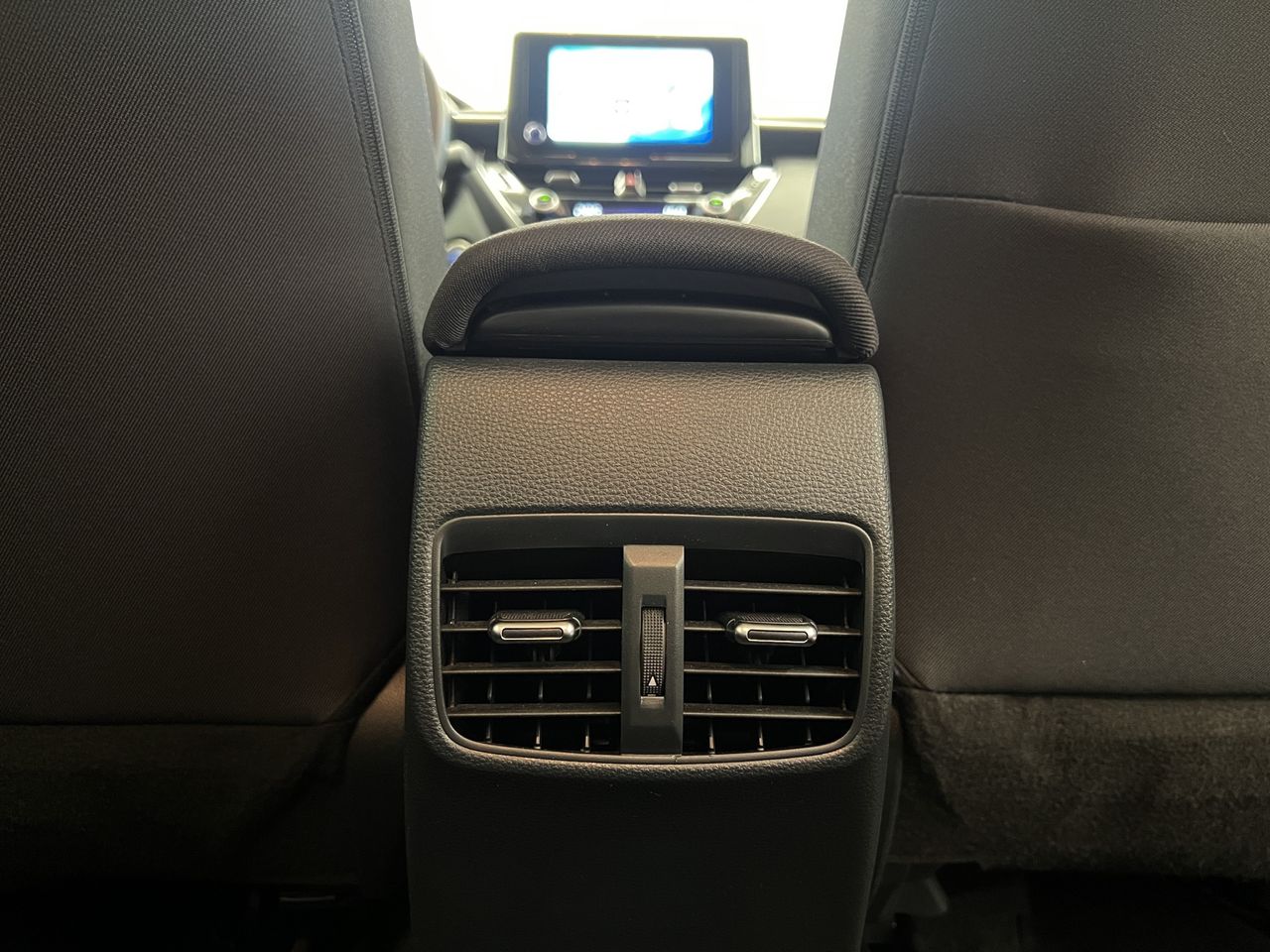 Toyota Corolla 1.8 125H STYLE E-CVT SEDAN - Foto 41