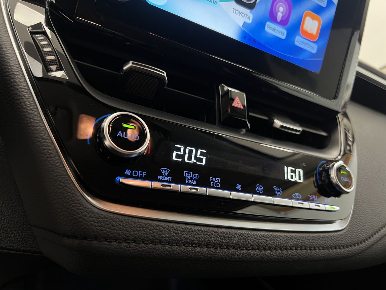 Toyota Corolla 1.8 125H STYLE E-CVT SEDAN - Foto 30