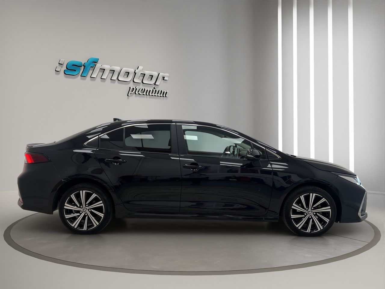 Toyota Corolla 1.8 125H STYLE E-CVT SEDAN - Foto 8