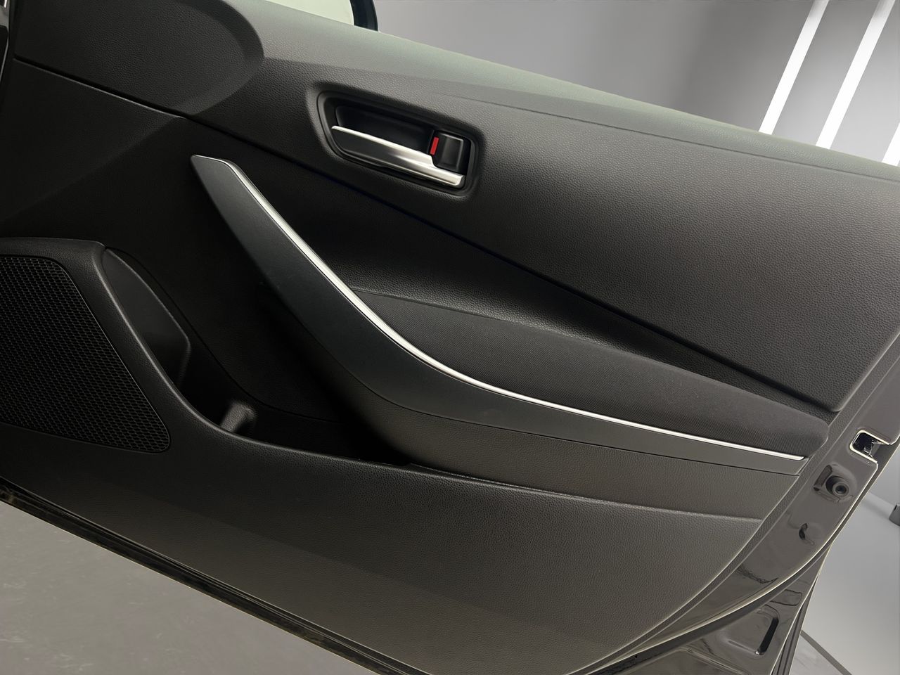 Toyota Corolla 1.8 125H STYLE E-CVT SEDAN - Foto 18