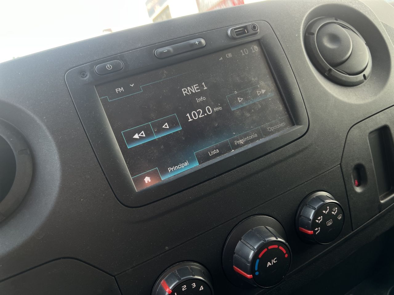 Renault Master L2H2 DCI 130 2.5 CONFORT 4D - Foto 24