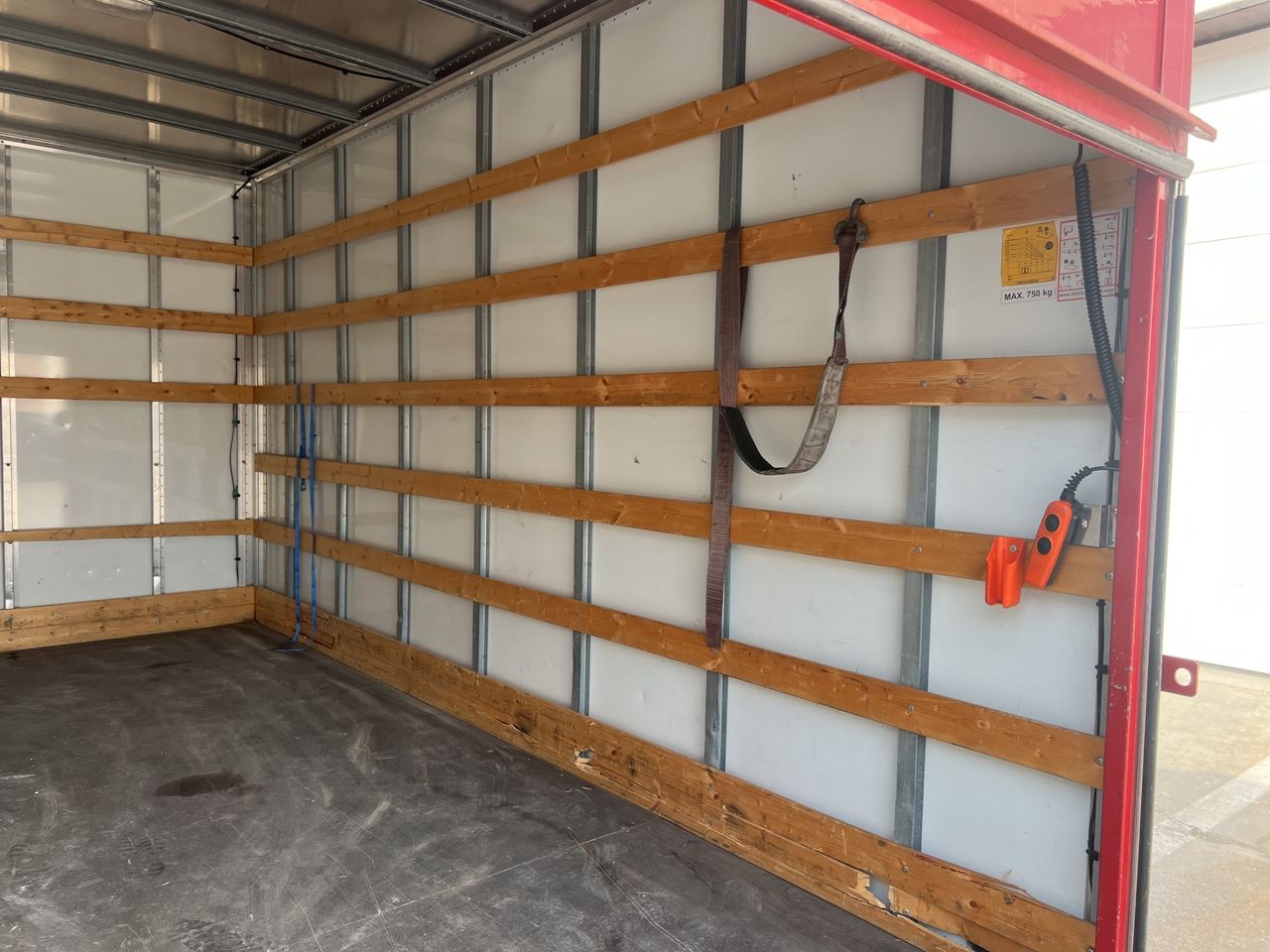 Renault Master L2H2 DCI 130 2.5 CONFORT 4D - Foto 30