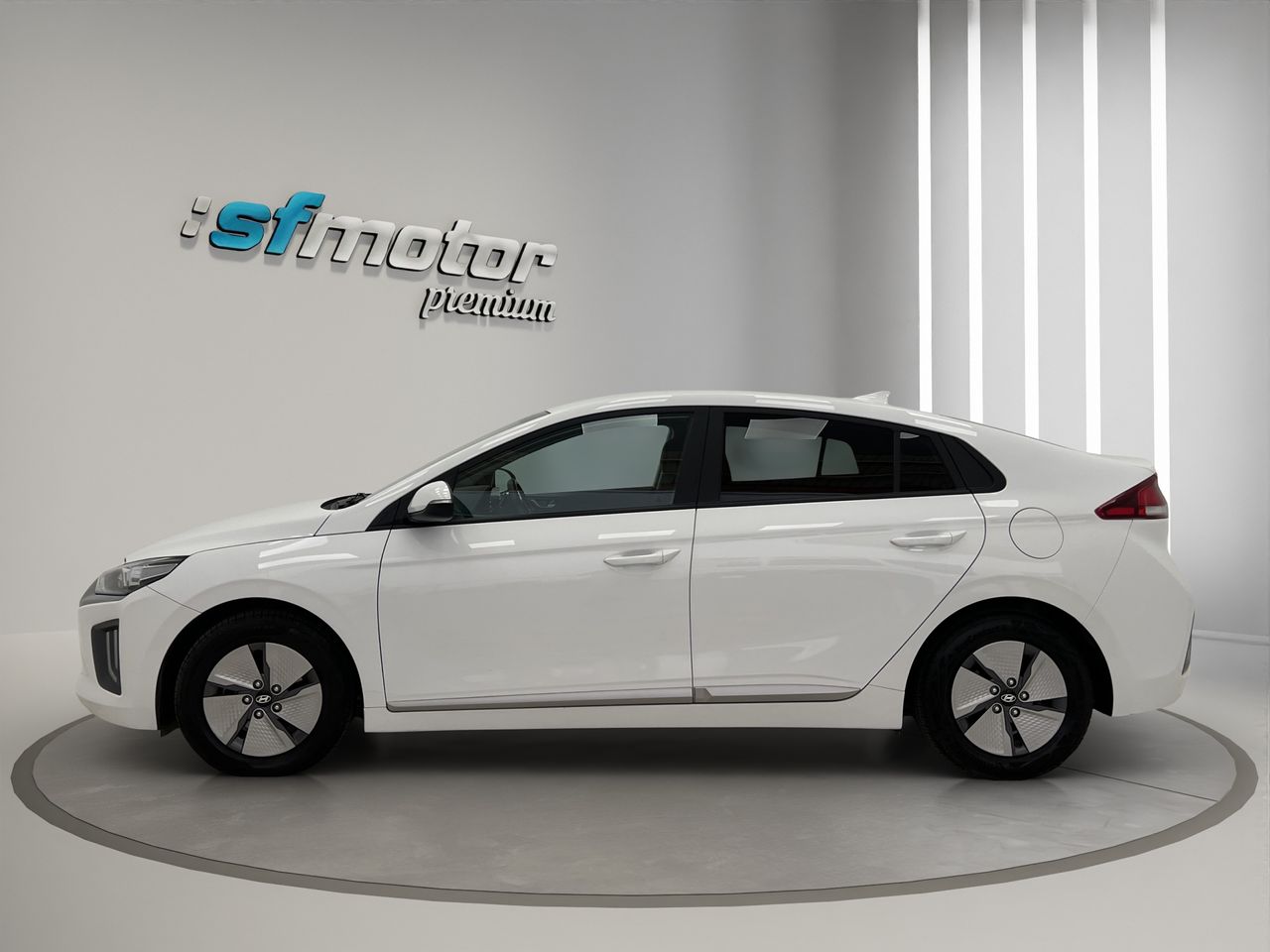 Hyundai IONIQ 1.6 GDI HEV Klass DCT - Foto 4