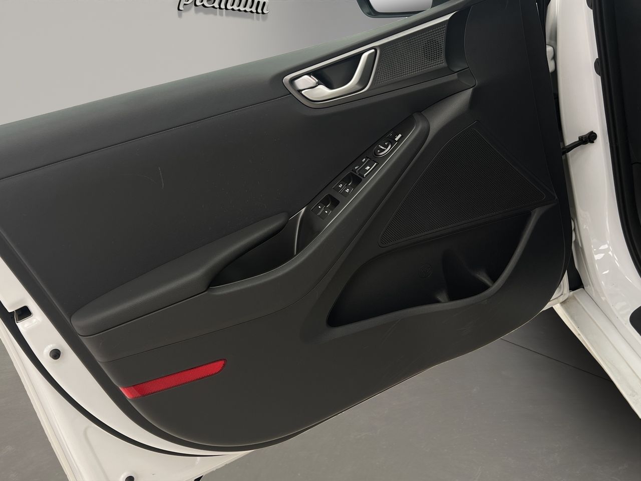 Hyundai IONIQ 1.6 GDI HEV Klass DCT - Foto 13